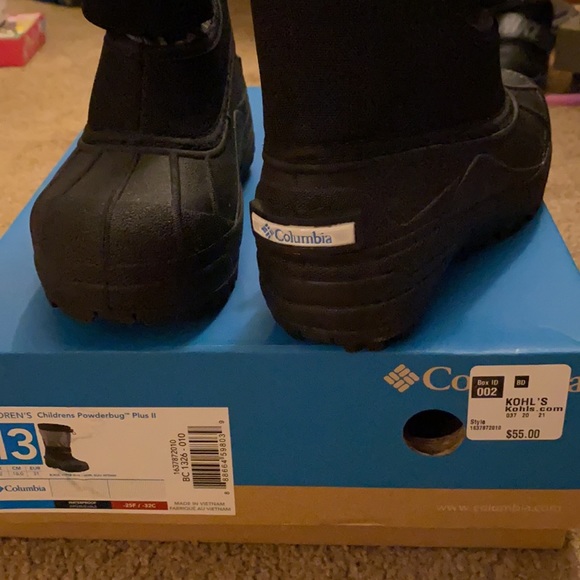 New Columbia snow boots - Picture 2 of 4